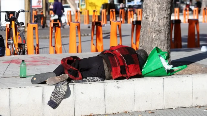 personas-calle-situacion-indigencia-pobreza-petunchijpg