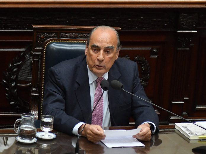 francos interpelacion