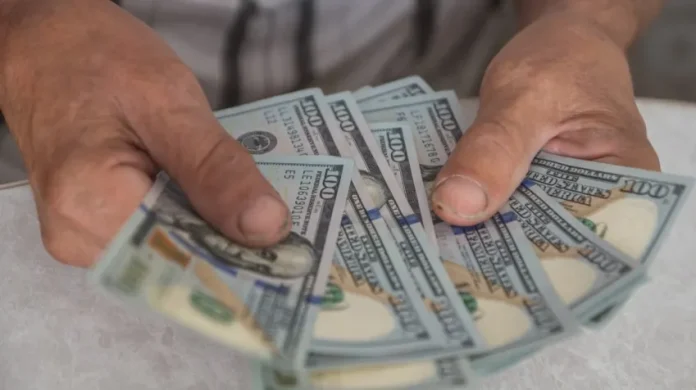 dolares