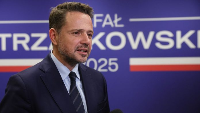 uid_1174f29db7f94e0ca6309b159d287892_width_1280_play_0_pos_0_gs_0_height_720_poll-shows-warsaw-mayor-rafal-trzaskowski-winning-both-the-first-round-and-a-potential-runoff-photo-papleszek-szymanski